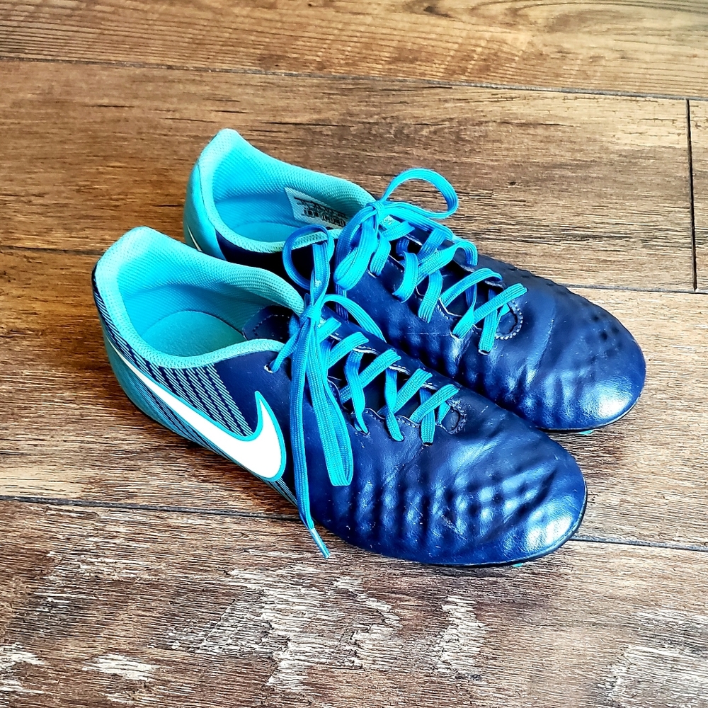 Youth Nike Cleats 5Y
